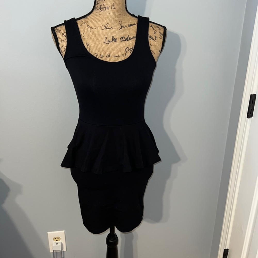 Forever 21 black dress size small